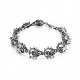   Exaggerated chic circle skull men's titanium bracelet