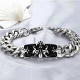 World-wide Renown Male Classic Titanium Bracelet